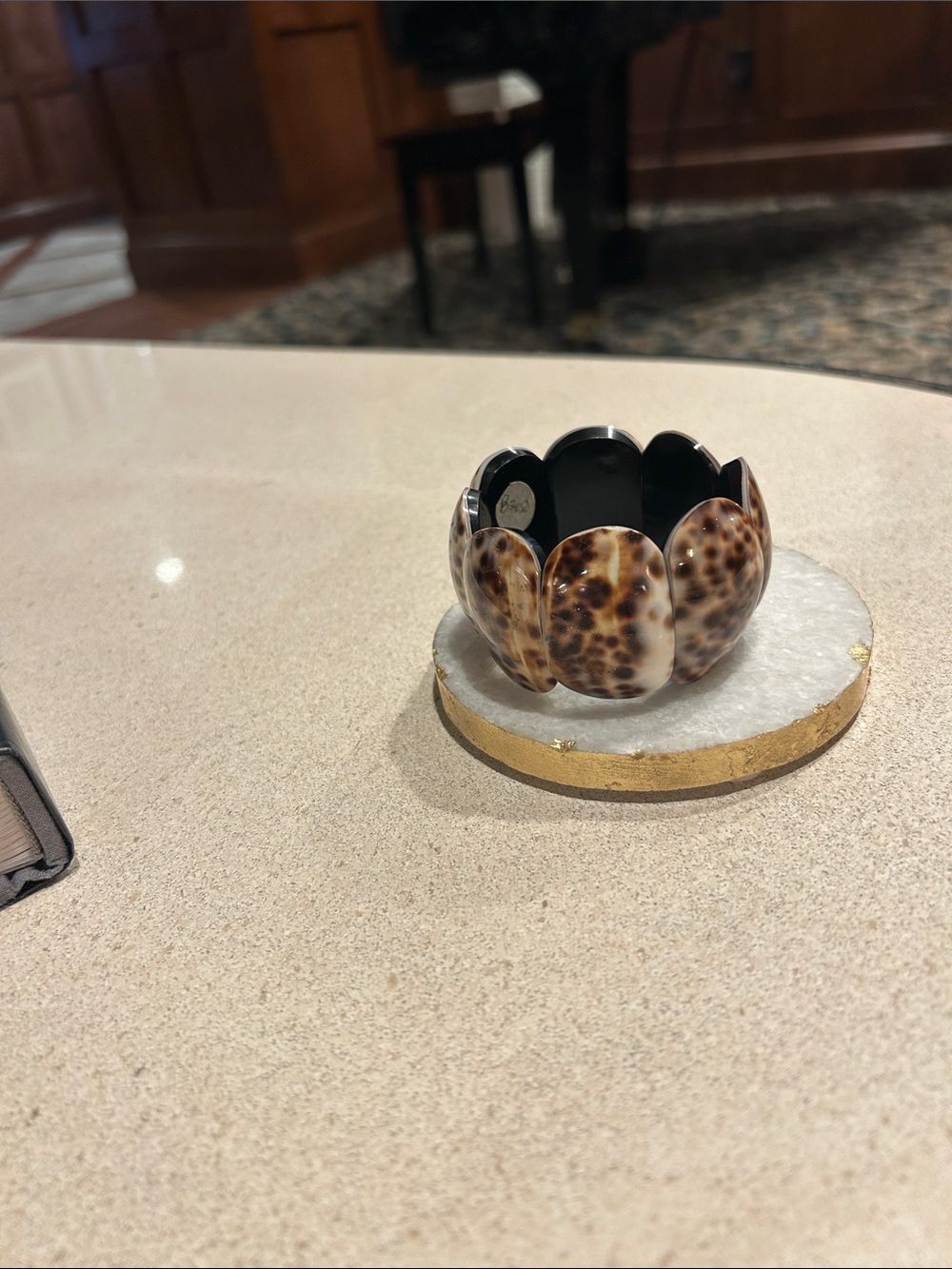 Shell Stretch Bracelet - Brown & Cream Coastal Cowgirl